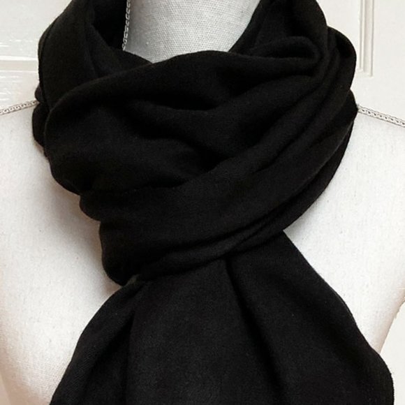 Ellen Tracy Black Cashmere, Silk Pashmina Unworn condition 60% Cashmere 40% Silk - Picture 2 of 8